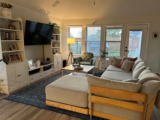 Building Photo - 3213 Cornflower Coast Ct