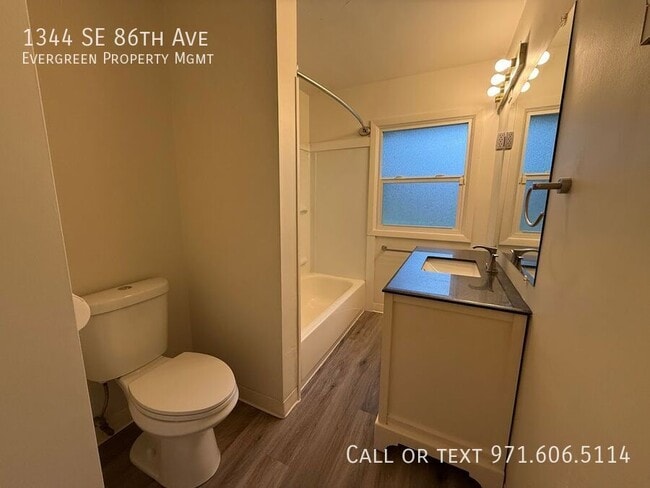 Building Photo - 1344 SE 86th Ave
