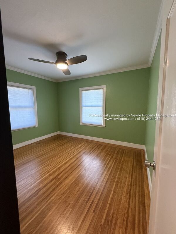 Building Photo - 2951 Madera Ave