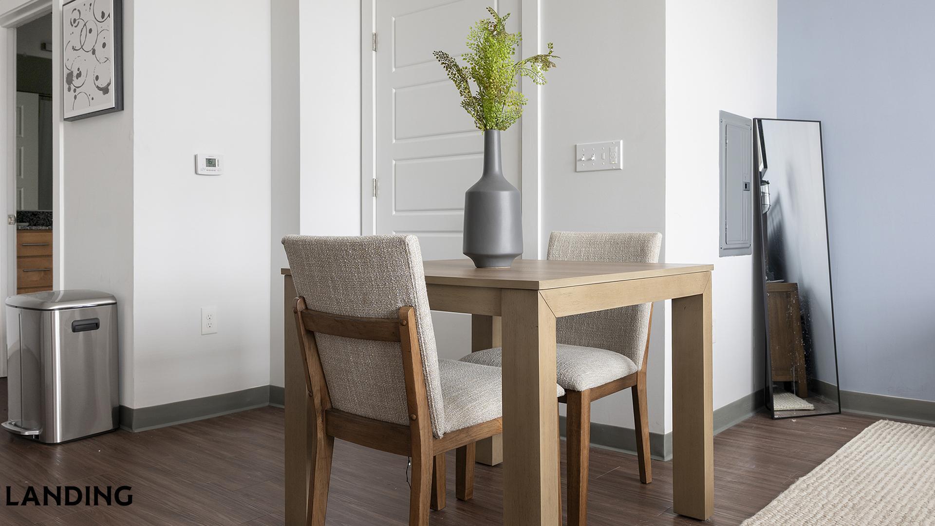 Building Photo - 302 13th St S