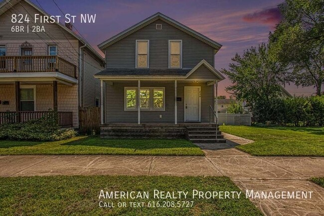 Building Photo - 824 First St NW-