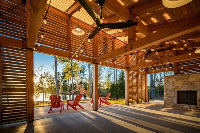Building Photo - **OFFERING WAIVED APPLICATION FEES & $150 ...