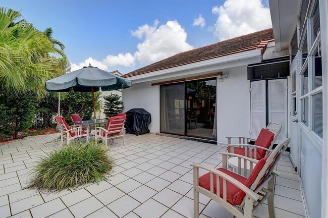 Building Photo - 9565 El Clair Ranch Rd