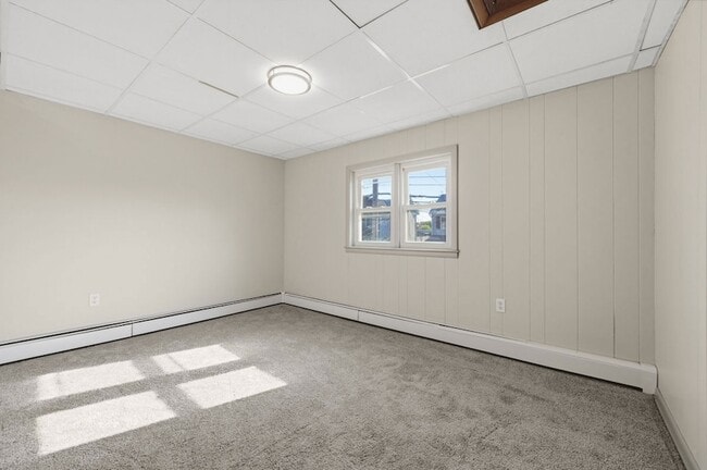 Building Photo - 129 S Clay St