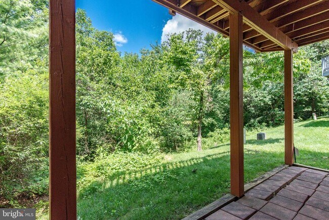 Building Photo - 13416 Burrough Farm Dr
