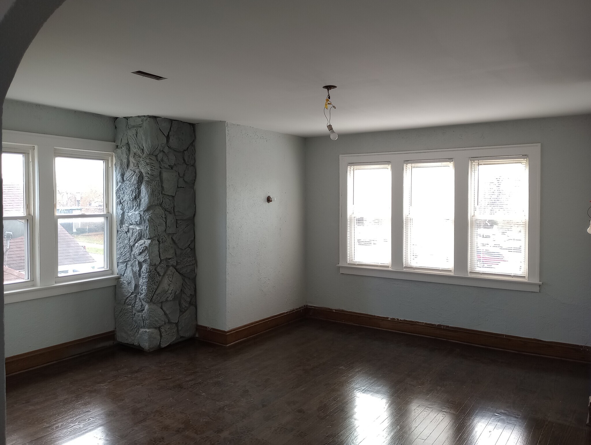 Building Photo - 1327 Otto Blvd