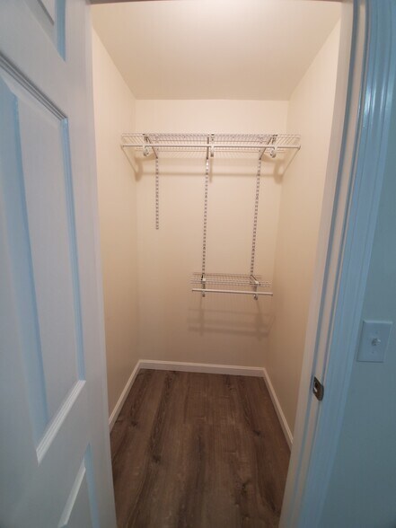 Building Photo - 72 Juniper Rdg