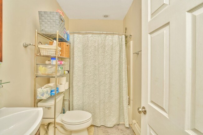 Building Photo - 88 Pearl St