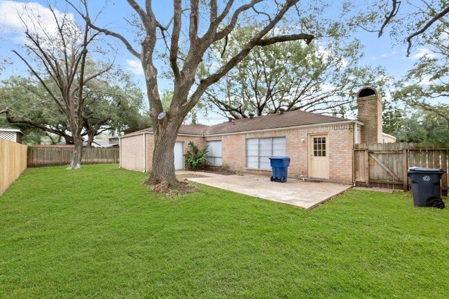Building Photo - 2922 Hunters Glen Dr