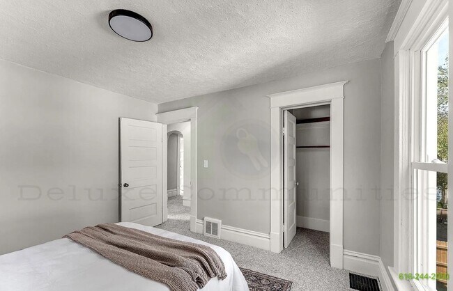 Building Photo - BRAND NEW REMODEL!!! Lakertown! Available Aug 1st!