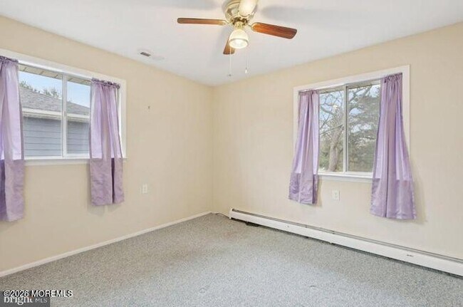 Building Photo - 192 Charlotteville Dr S