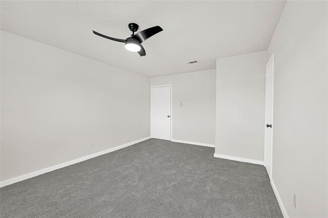 Building Photo - 11807 Oceanview St