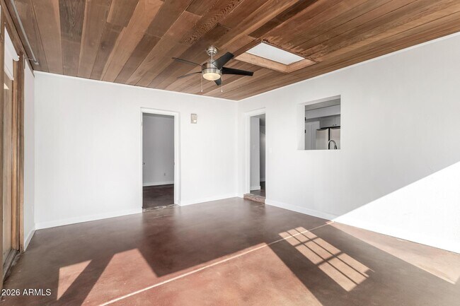 Building Photo - 4618 S Calle Los Cerros Dr