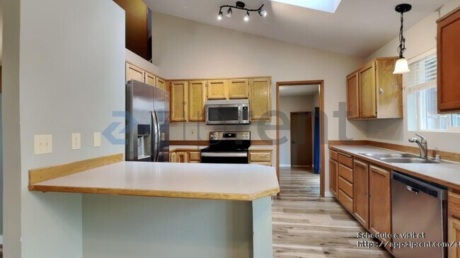 Building Photo - 20102 106 St Ct E