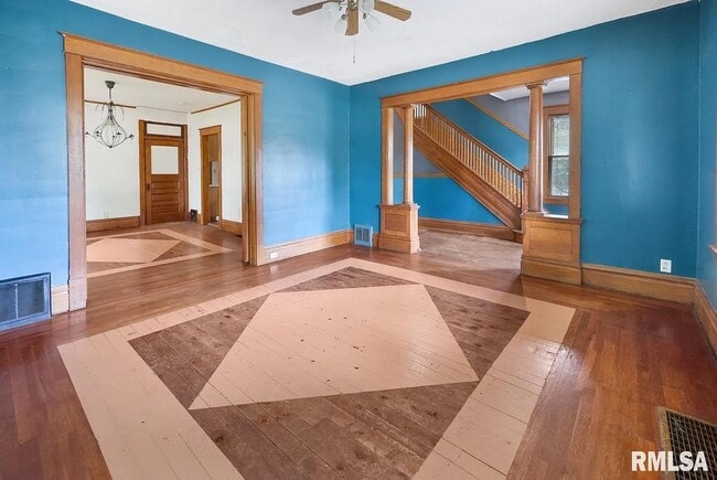 Building Photo - 4121 N University St