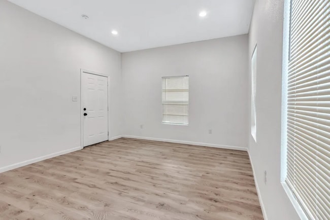 Building Photo - Renovated and full of character, this 3-be...