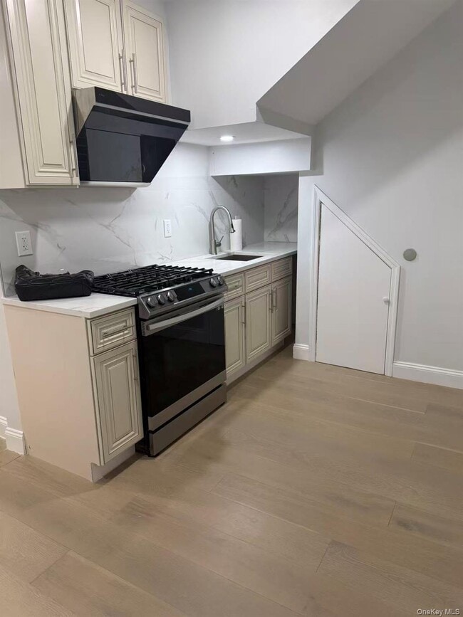 Building Photo - 145-03 22nd Ave