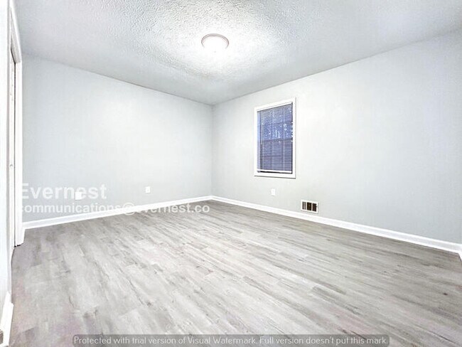 Building Photo - 1361 Fairridge Cir SW