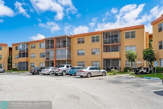 Building Photo - 4354 NW 9th Ave