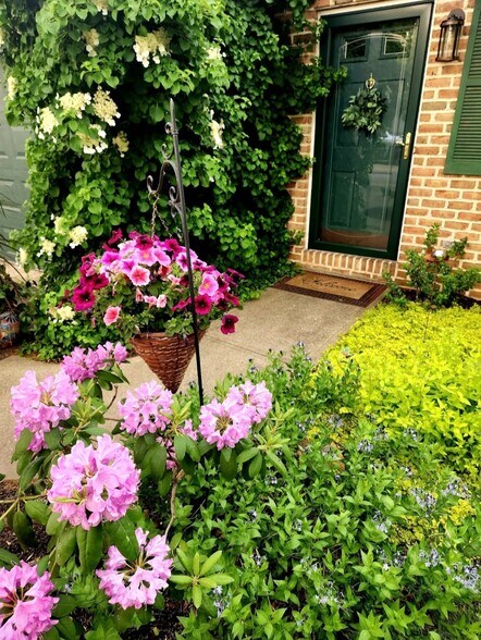 Front door - 1637 Ilona Dr