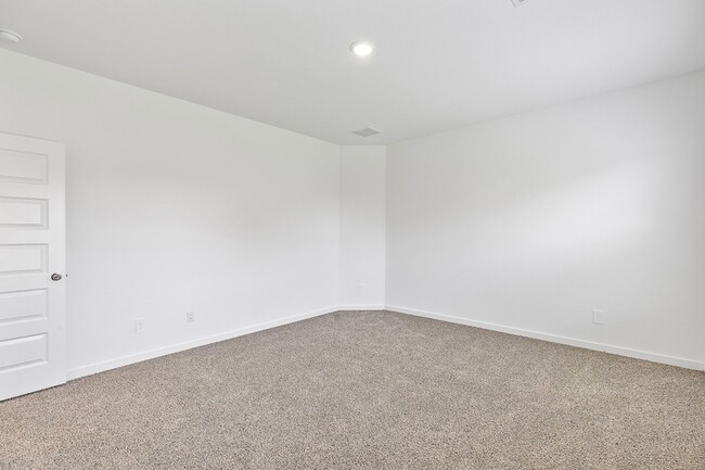 Building Photo - 31634 Whittis Hl Wy