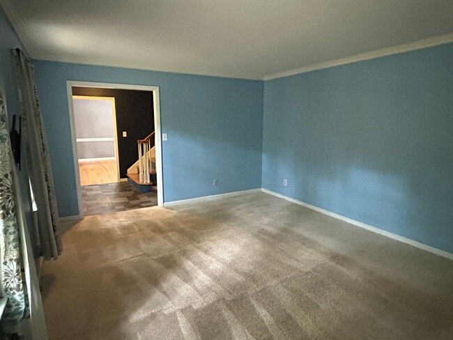 Building Photo - 5 Bed | 3.5 Bath House in Raleigh
