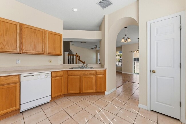 Building Photo - 595 52nd Ave N