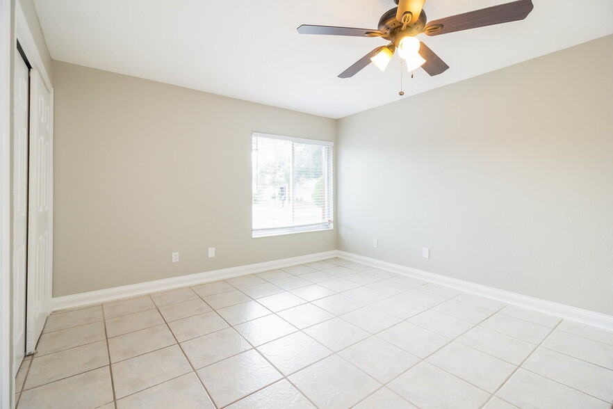 Building Photo - 1264 Rising Sun Blvd