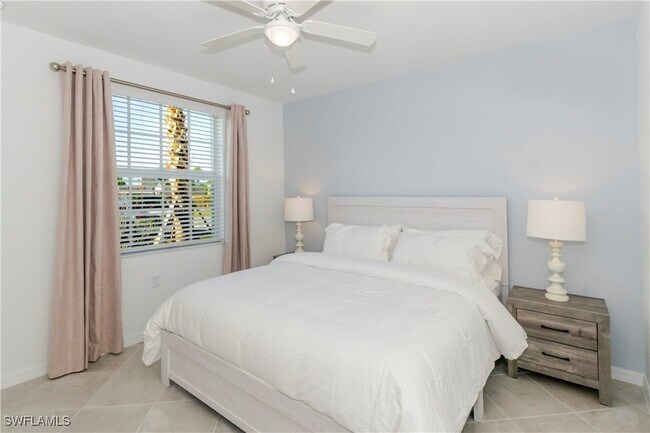 Building Photo - 15345 Grn Acrs Ave