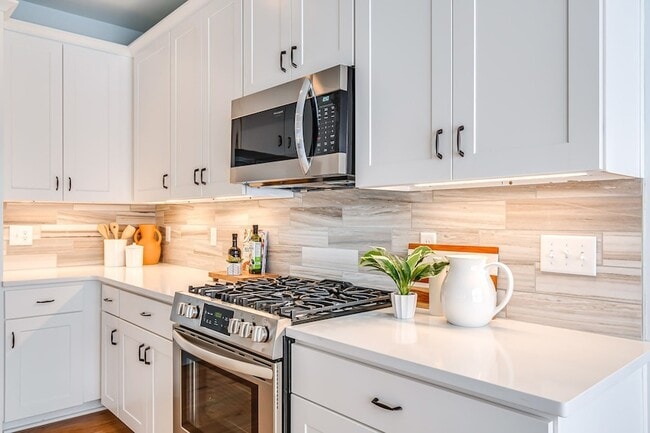 Building Photo - 1603 Porter Ave