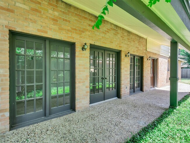 Building Photo - 14134 Cleobrook Dr