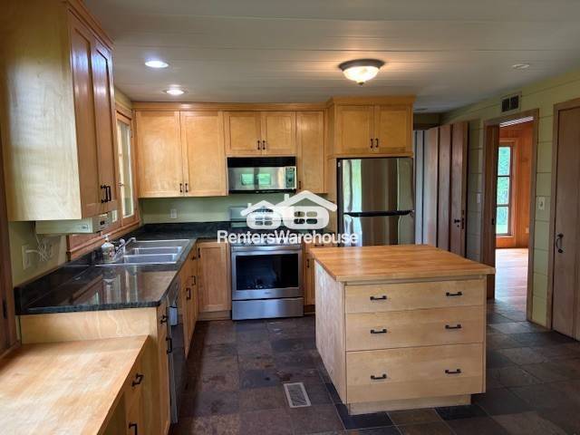 Building Photo - 17790 St Croix Trail N