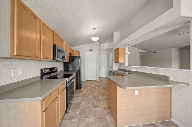 Building Photo - 6260 Roundup Butte St