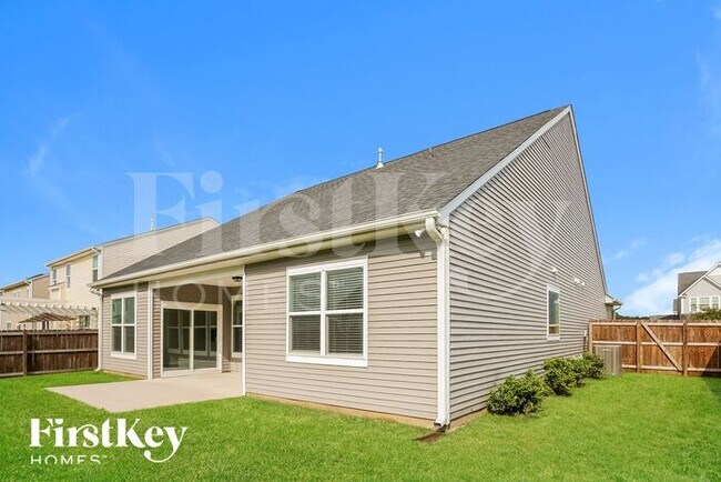 Building Photo - 509 Adalina Dr