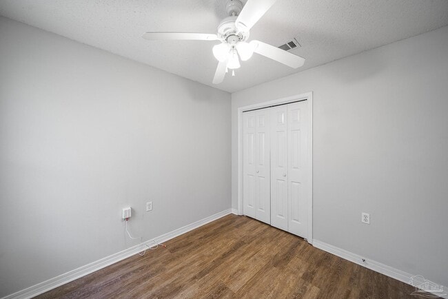 Building Photo - 4014 Glenway Dr