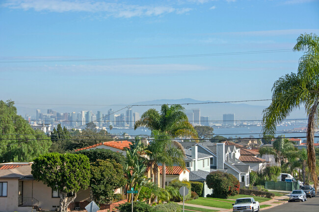 Building Photo - Charming Point Loma home with views!