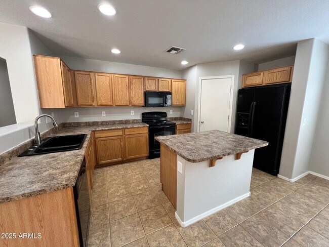 Building Photo - 3119 W Silver Creek Dr