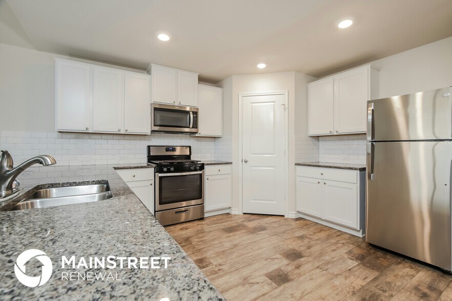 Building Photo - 4034 Fort Palmer Blvd