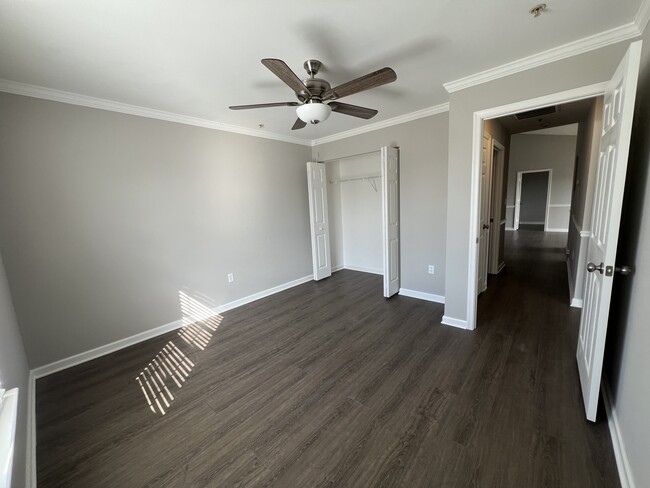 Building Photo - 305 Rain Water Way