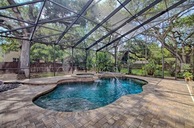 Building Photo - 5908 S Switzer Ave