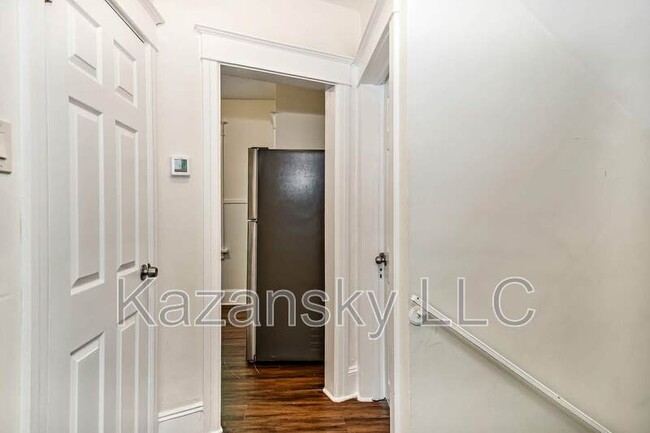 Building Photo - 2477 Brookdale Ave