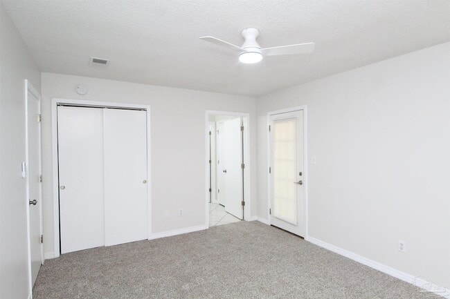 Building Photo - 408 Peppertree Terrace