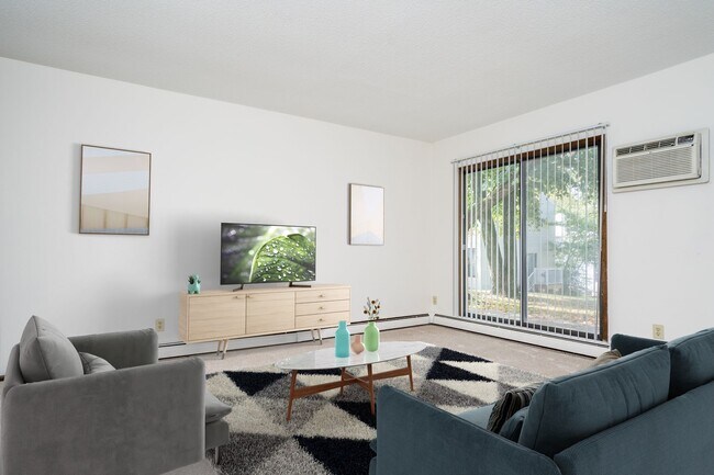 Interior Photo - Perfect for those looking for cozy space!