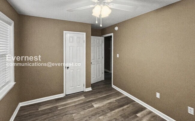 Building Photo - 4756 Hand Ln