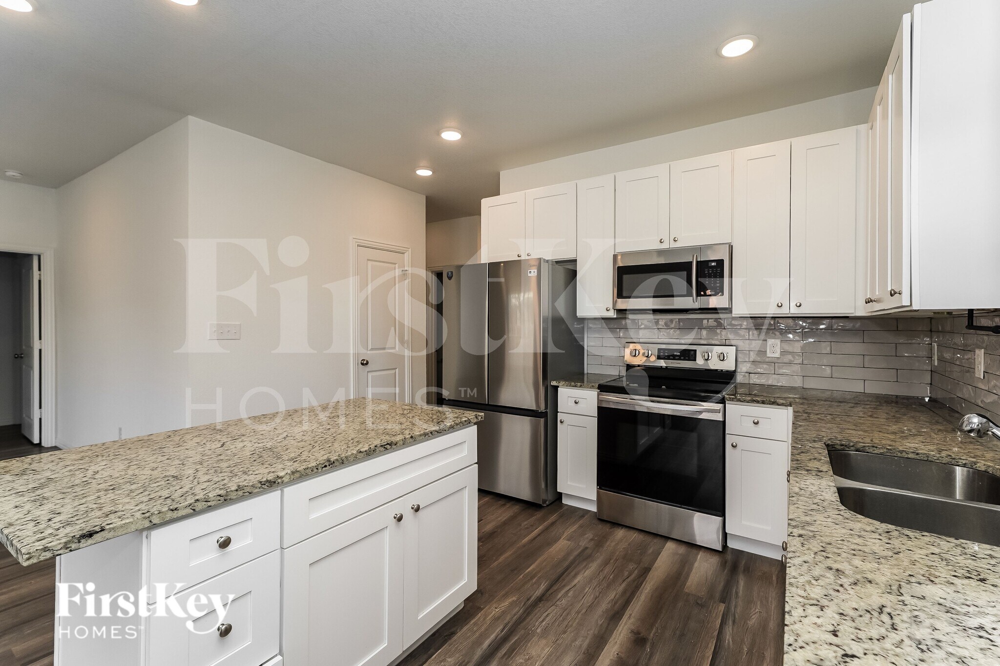 Building Photo - 7308 Parkside Pl Dr