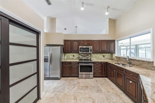 Building Photo - 109 Estates Cir