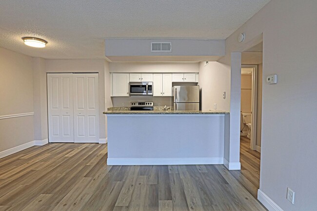 Building Photo - Mystic Gardens 5329-2915