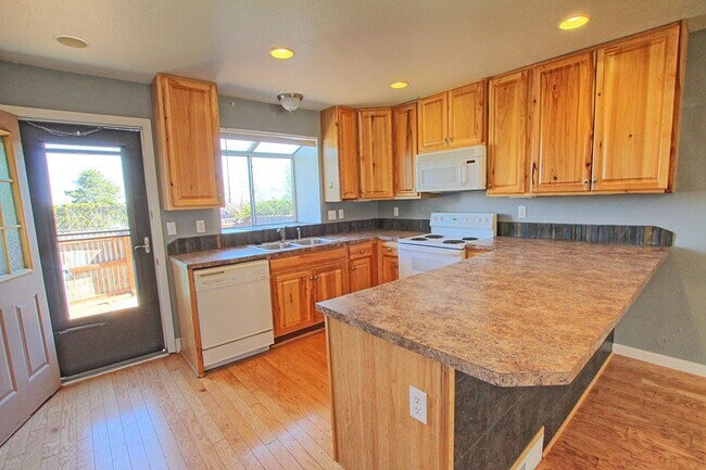 Building Photo - 17375 E Rice Cir