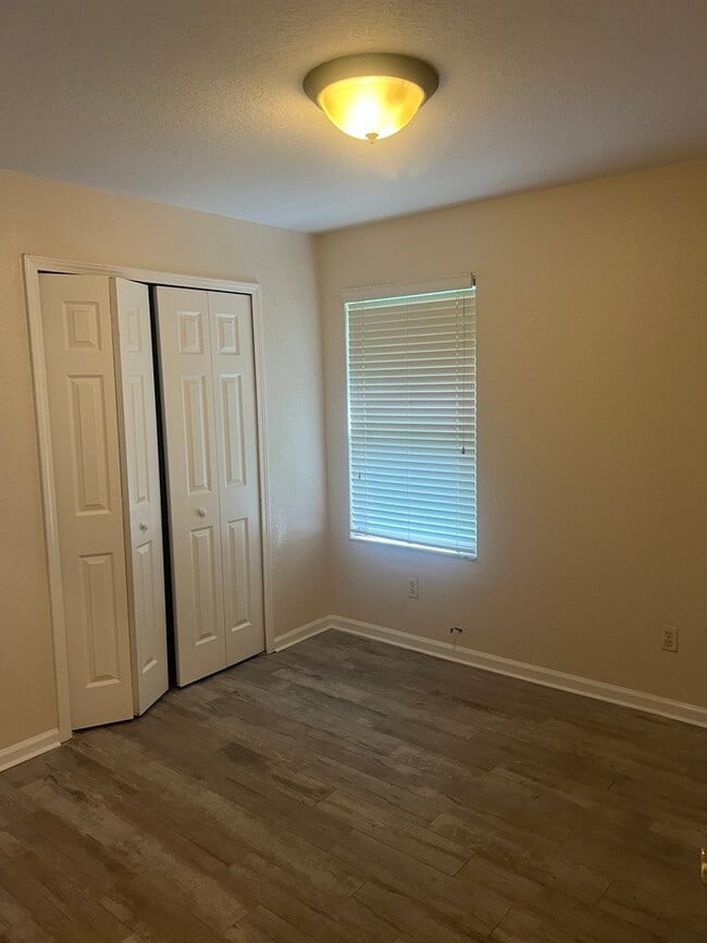 Building Photo - Beautiful 3/2 Duplex in Bay St. Louis MS