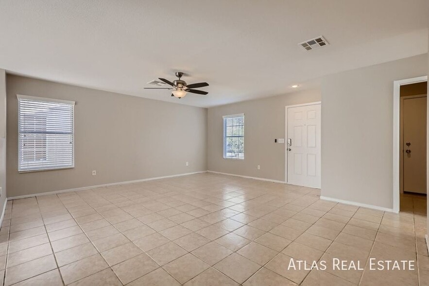 Building Photo - 732 Moonlight Mesa Dr